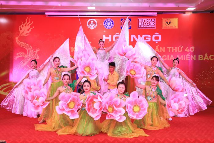 Sự kiện Hội ngộ Kỷ lục gia Việt Nam lần thứ 40 chính thức diễn ra vào sáng ngày 6/12/2020.