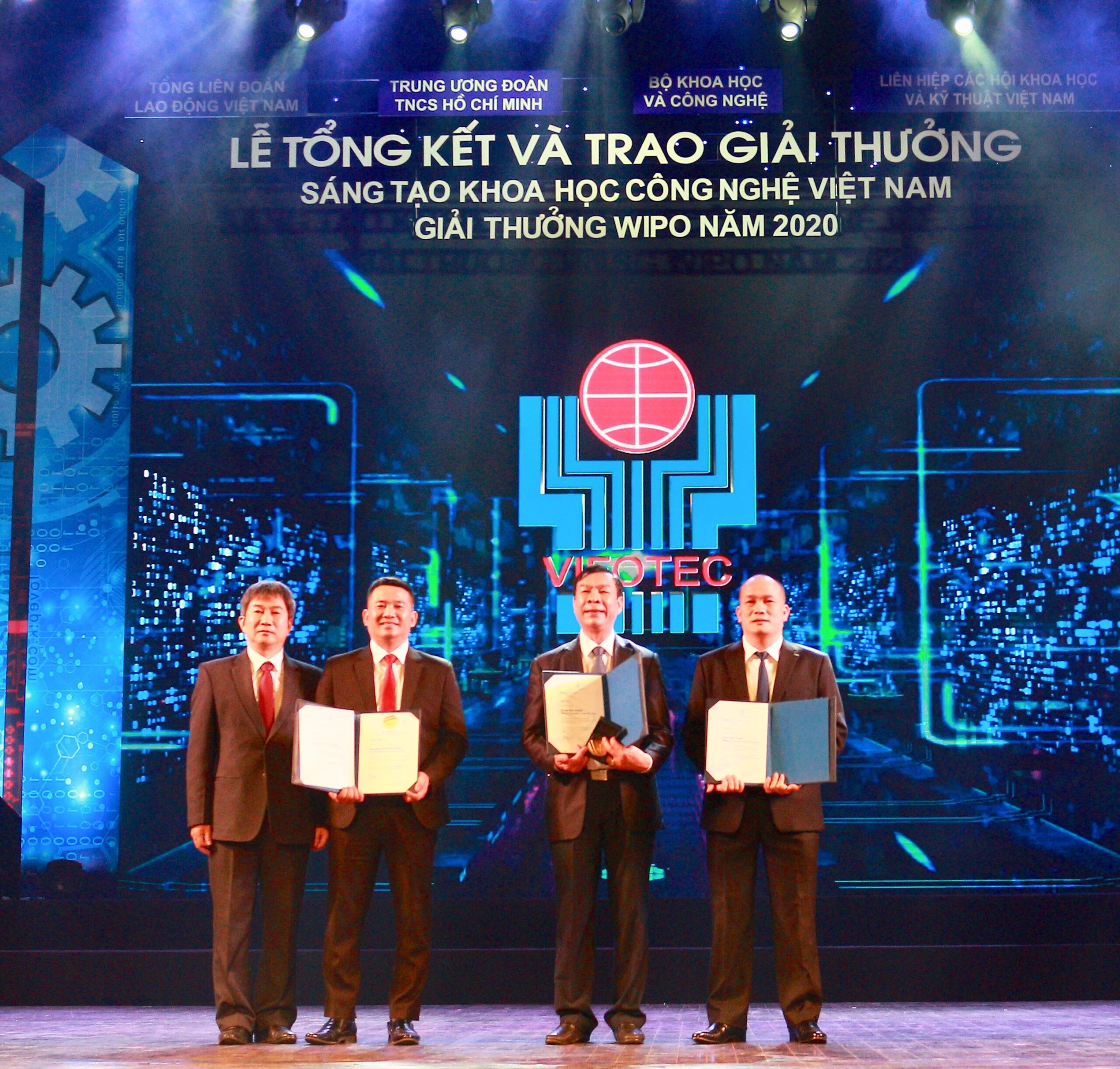 Gốm Đất Việt là đơn vị duy nhất nhận được giải thưởng WIPO do Tổ chức Tổ chức Sở hữu trí tuệ thế giới trao tặng.