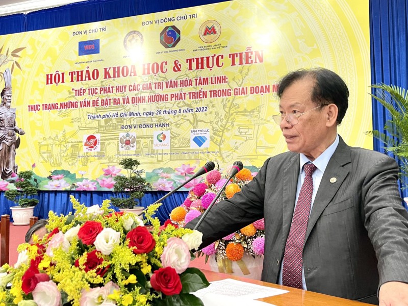 TS. Thang Văn Phúc, nguyên thứ trưởng Bộ Nội vụ, chủ tịch Viện những vấn đề phát triển (VIDS) phát biểu khai mạc Hội thảo..