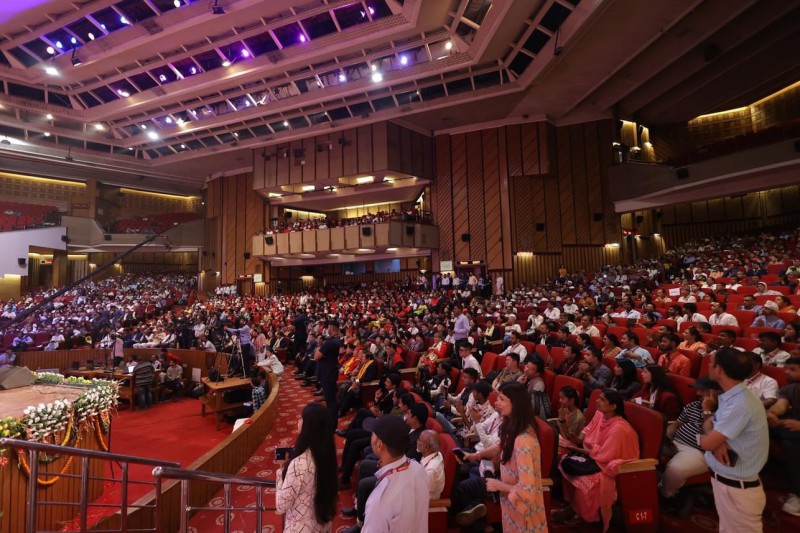 Gần 3.000 đại biểu của 8 Quốc gia trong Liên minh Kỷ lục Thế giới tham dự chương trình Hội ngộ.