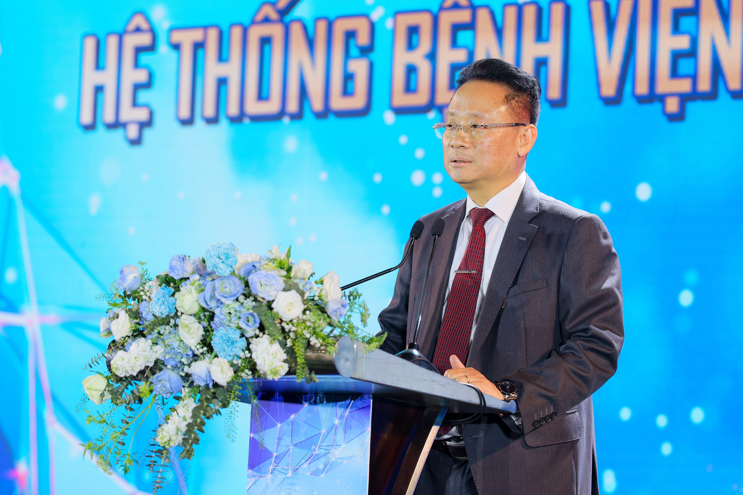 Ông Dương Chí Kiên, Chủ tịch HĐQT Tập đoàn Y tế Việt - Nga, phát biểu tại lễ kỷ niệm 15 năm thành lập.