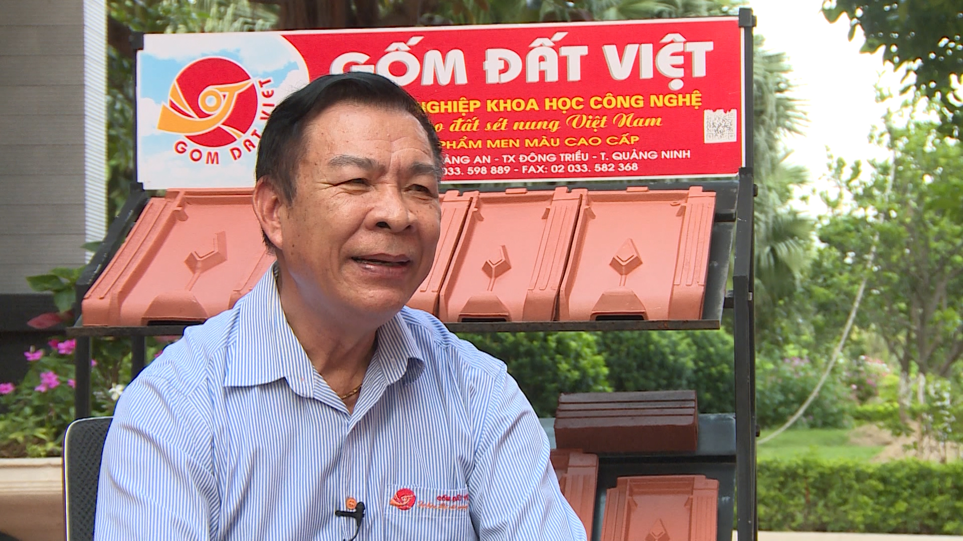 Anh hùng Lao động Nguyễn Quang Mâu chính là người thổi hồn, đưa GỐM ĐẤT VIỆT trở thành Nhà sản xuất gạch ngói đất sét nung cao cấp số 1 Việt Nam, đồng thời cũng chính ông đã góp phần thay đổi cách thức sản xuất gạch ngói Việt Nam đương đại. 