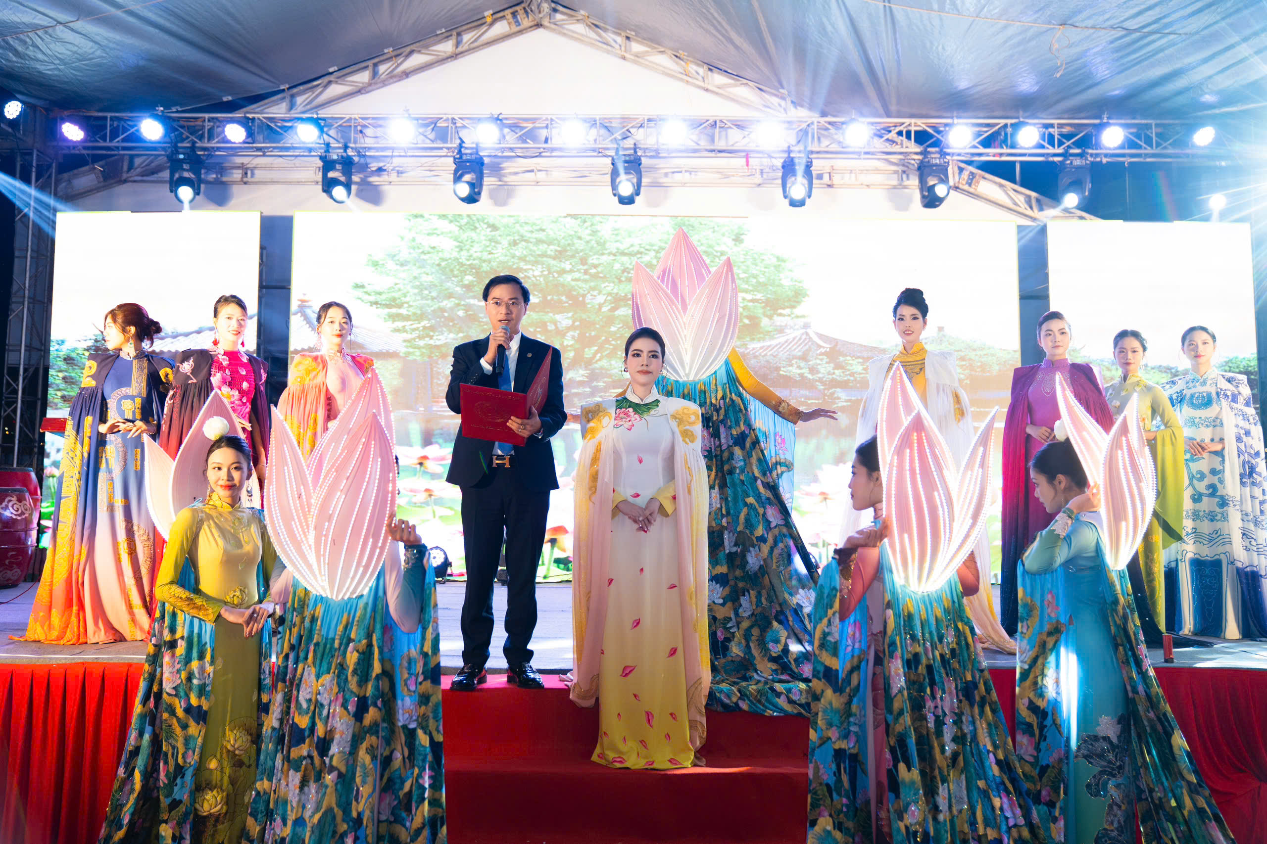 Ông Hoàng Thái Tuấn Anh - Phó Viện trưởng Viện Kỷ lục Việt Nam